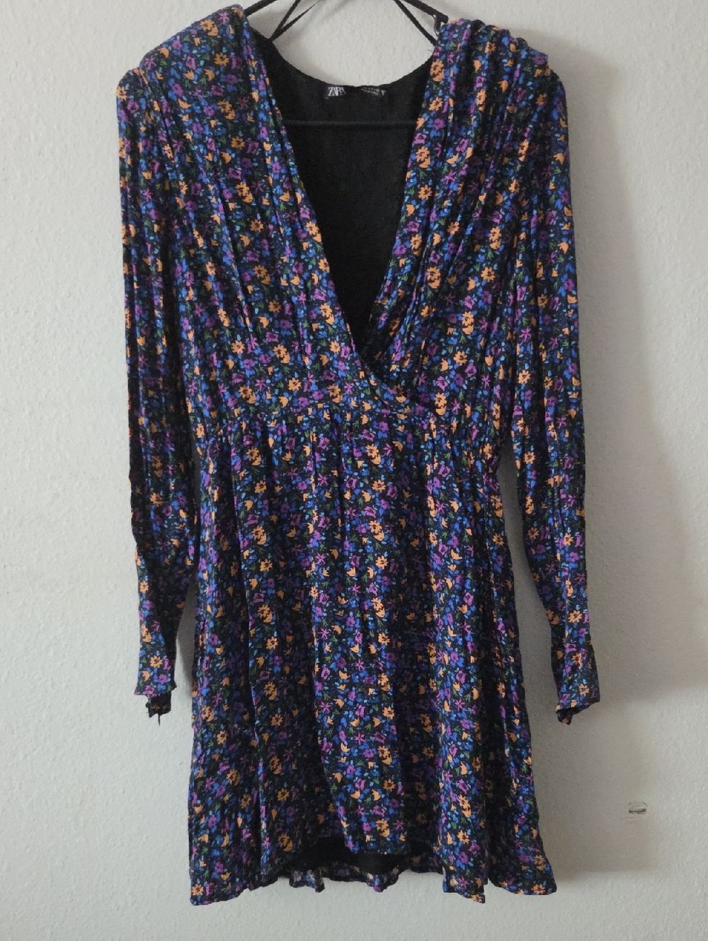 Floral V-Neck Long Sleeve Dress - Black with Purple & Orange Flowers Small